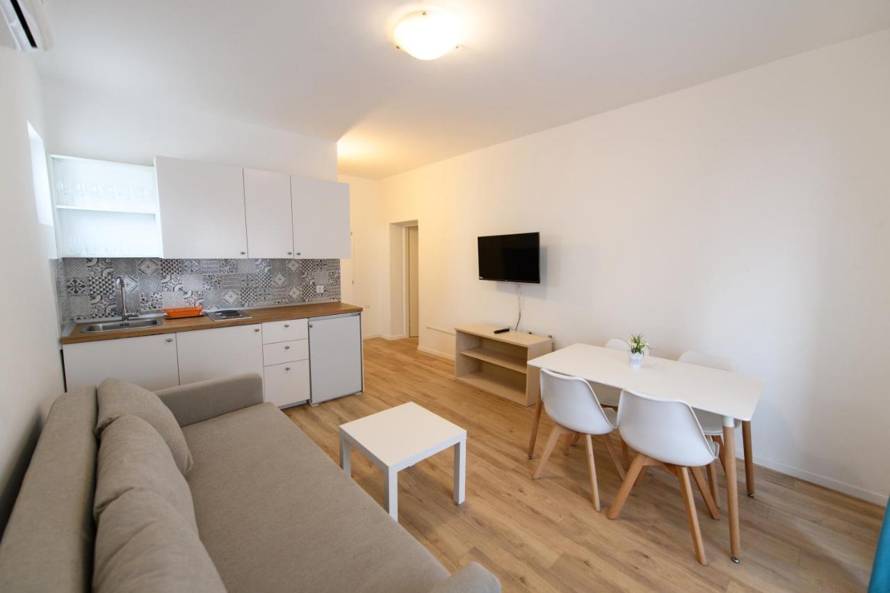 מאקרסקה Cozy Beach Apartments מראה חיצוני תמונה